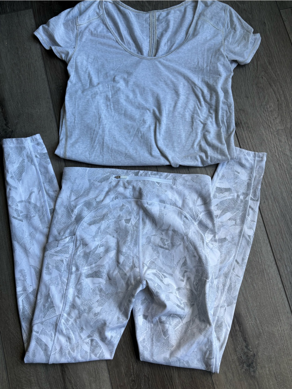 Lululemon leggings and shirt Casual Everyday Style small white gray lot set
